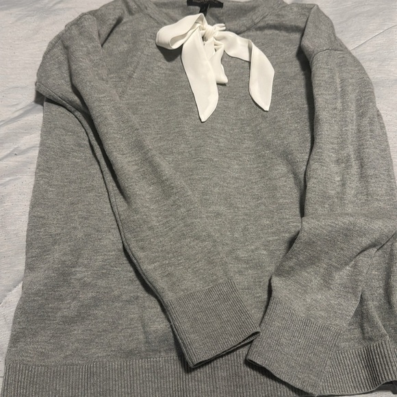 3/25 promo! Banana Republic bow wool blend sweater - Picture 5 of 8